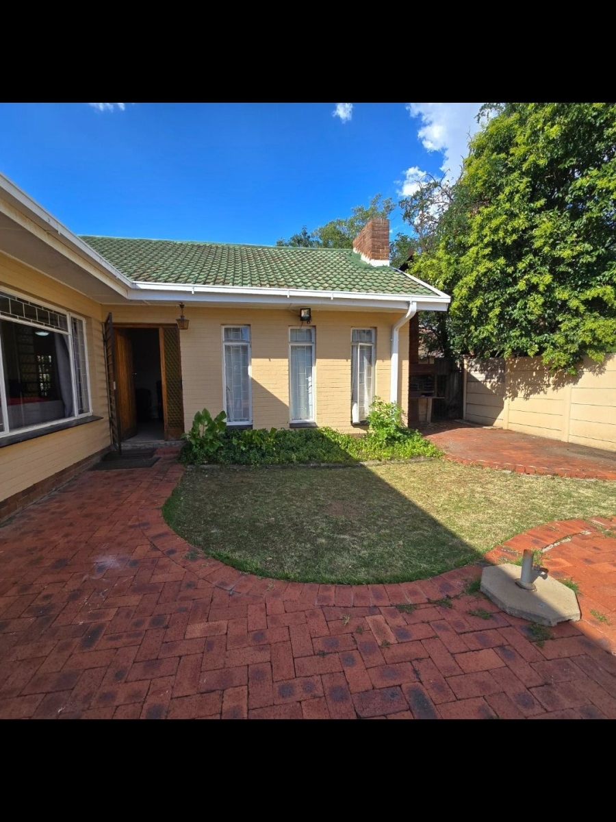 4 Bedroom Property for Sale in Brandwag Free State